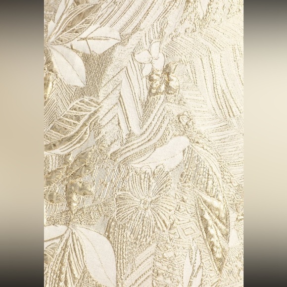 Lulu’s gold metallic & cream mini dress - Picture 5 of 9